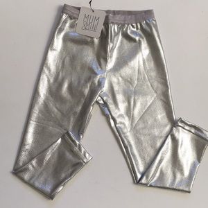 oh baby!  Brand New Sandy Silver Leggings